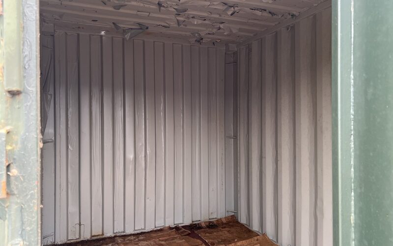  8ft ex hire container internal – 1PC0991	