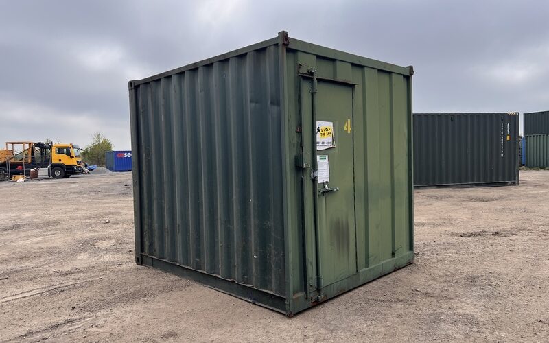  Ex hire condition 8ft container front left – 1PC0991	