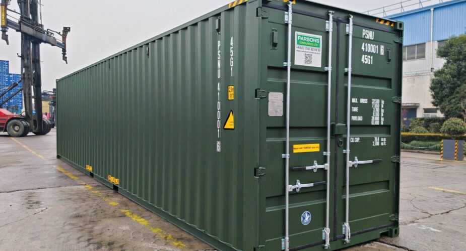  Front Angled view of the 40' High Cube	